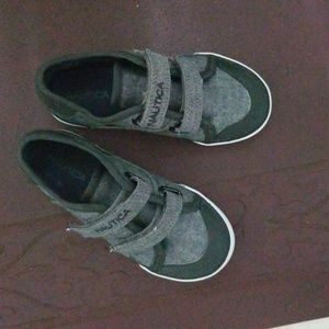 Black Nautica toddler shoes w/ velcro straps